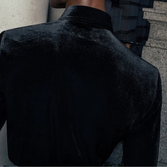 Black Velvet Button-Up Shirt - Picture 5 of 6